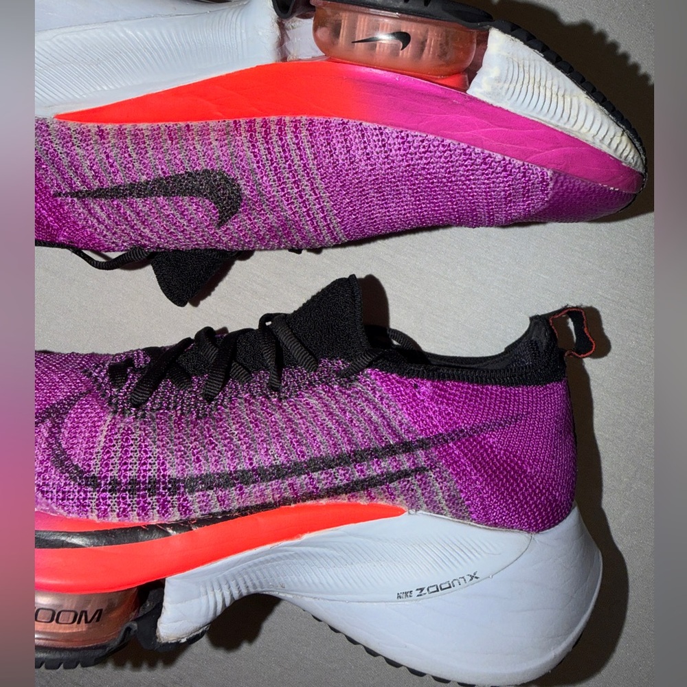 WMNS 7 Nike Air Zoom Tempo NEXT% Flyknit 'Hyper Violet - Picture 6 of 15